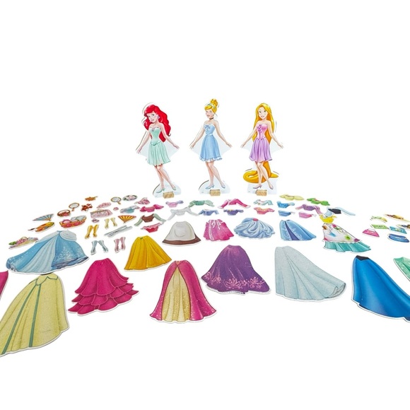 Disney Princess Magnetic Dress-Up Set - 68 pieces - Picture 8 of 12
